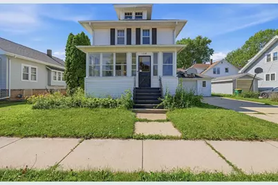 154 E 11th Street, Fond du Lac, WI 54935 - Photo 1