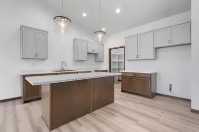 3375 Shawano Avenue, Green Bay, WI 54313 - Photo 2