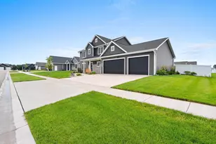 N9239 Laura St, Appleton, WI 54915 - Photo 84