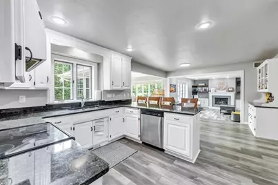 1753 Martinwood Court, De Pere, WI 54115 - Photo 14