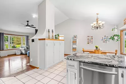 3137 Hartford Court, Suamico, WI 54313 - Photo 6