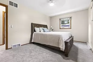 1235 S Westhaven Dr, Oshkosh, WI 54904 - Photo 18