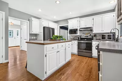 2415 Maple Grove Drive, Neenah, WI 54956 - Photo 6