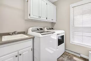 2415 Maple Grove Dr, Neenah, WI 54956 - Photo 26