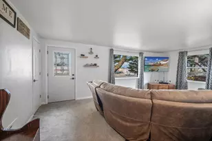 1643 W Mason St, Green Bay, WI 54303 - Photo 10