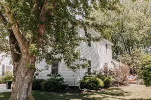 417 S 26th St, Manitowoc, WI 54220 - Photo 6