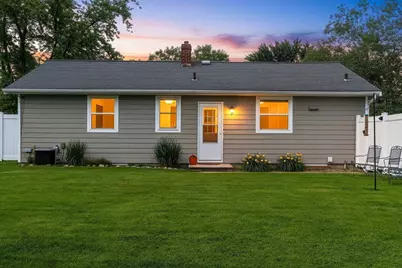 424 Memory Court, Green Bay, WI 54301 - Photo 2