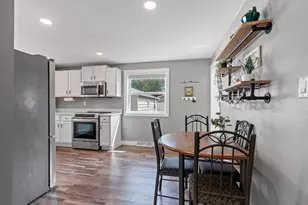 424 Memory Ct, Green Bay, WI 54301 - Photo 10