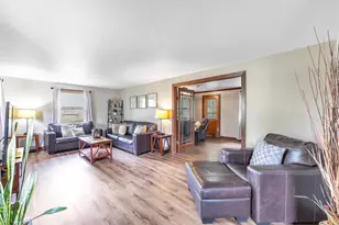 116 S Clay St, De Pere, WI 54115 - Photo 4