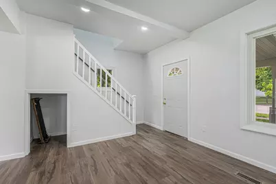 172 N Main Street, Clintonville, WI 54929 - Photo 2