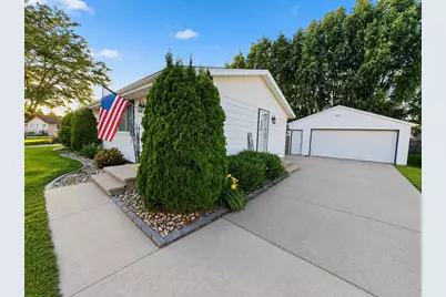 1124 Grove Street, Menasha, WI 54956 - Photo 2