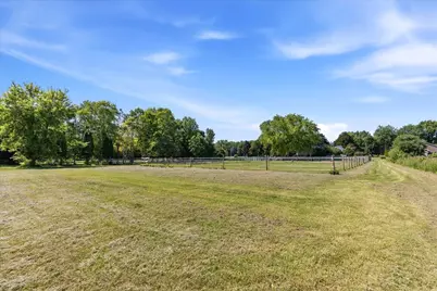 1866 Oakridge Road, Neenah, WI 54956 - Photo 18