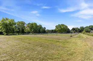 1866 Oakridge Rd, Neenah, WI 54956 - Photo 18
