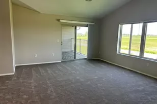 1685 W Main Cir, De Pere, WI 54115 - Photo 10