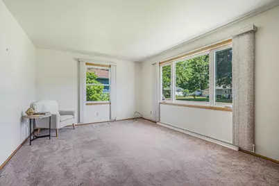 3332 W 1st Avenue, Appleton, WI 54914 - Photo 12