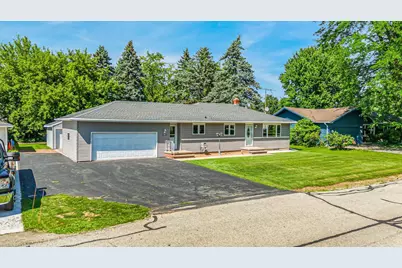 3332 W 1st Avenue, Appleton, WI 54914 - Photo 2