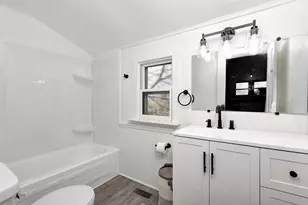 236 W South Park Ave, Oshkosh, WI 54902 - Photo 8