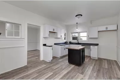 236 W South Park Avenue, Oshkosh, WI 54902 - Photo 16