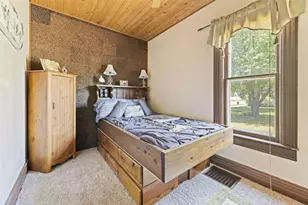 835 Gladstone St, Marinette, WI 54143 - Photo 18