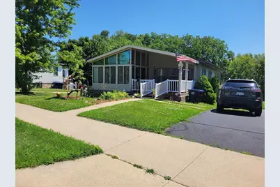 440 N Main Street, Juneau, WI 53039 - Photo 2