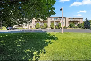 1600 Rustic Oaks Ct, Green Bay, WI 54301 - Photo 1