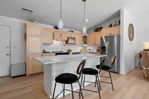 1600 Rustic Oaks Ct, Green Bay, WI 54301 - Photo 6