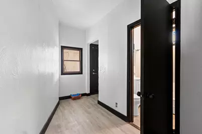 1207 S Broadway Street, Green Bay, WI 54304 - Photo 18