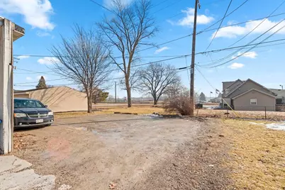 1207 S Broadway Street, Green Bay, WI 54304 - Photo 22
