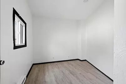 1207 S Broadway Street, Green Bay, WI 54304 - Photo 10