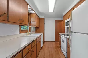 621 Karl St, Green Bay, WI 54301 - Photo 8