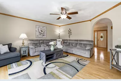 1 W Cedar Street, Hilbert, WI 54129 - Photo 4