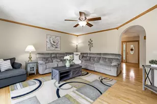 1 W Cedar St, Hilbert, WI 54129 - Photo 4