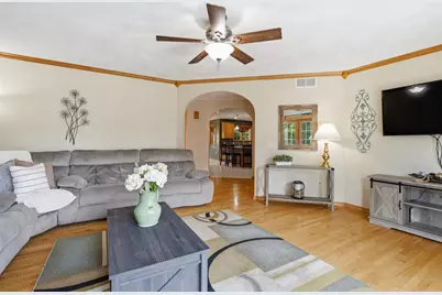 1 W Cedar Street, Hilbert, WI 54129 - Photo 6