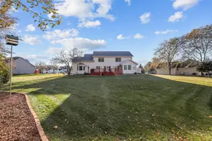 1412 Parkview Dr, New London, WI 54961 - Photo 6