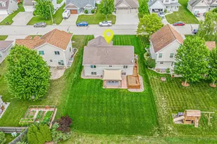 2631 Grassy Ln, Neenah, WI 54956 - Photo 44