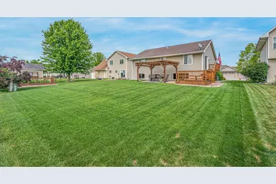 2631 Grassy Lane, Neenah, WI 54956 - Photo 40