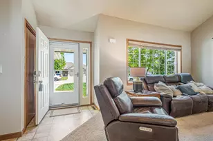 2631 Grassy Ln, Neenah, WI 54956 - Photo 6