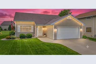 2631 Grassy Lane, Neenah, WI 54956 - Photo 2