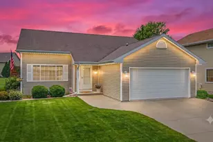 2631 Grassy Ln, Neenah, WI 54956 - Photo 2
