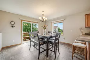 2631 Grassy Ln, Neenah, WI 54956 - Photo 12