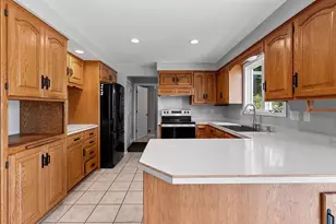 627 Broadview Dr, Green Bay, WI 54301 - Photo 22