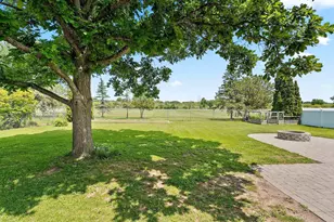 627 Broadview Dr, Green Bay, WI 54301 - Photo 54