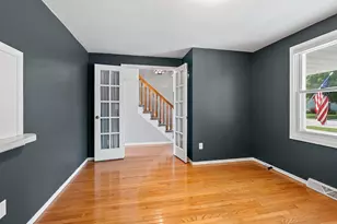627 Broadview Dr, Green Bay, WI 54301 - Photo 8