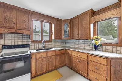 829 Ethel Avenue, Green Bay, WI 54303 - Photo 10