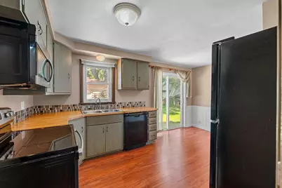 965 Betty Avenue, Neenah, WI 54956 - Photo 14