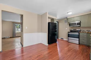 965 Betty Ave, Neenah, WI 54956 - Photo 16