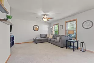 275 Fort Dr, Neenah, WI 54956 - Photo 8