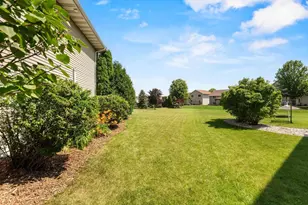 275 Fort Dr, Neenah, WI 54956 - Photo 44