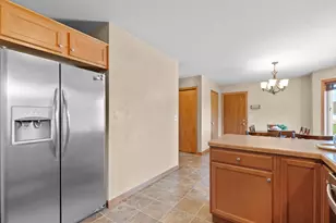 275 Fort Dr, Neenah, WI 54956 - Photo 20