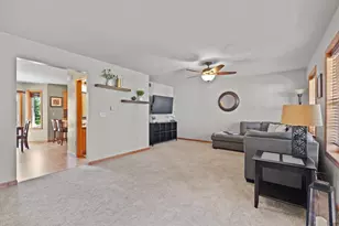 275 Fort Dr, Neenah, WI 54956 - Photo 6